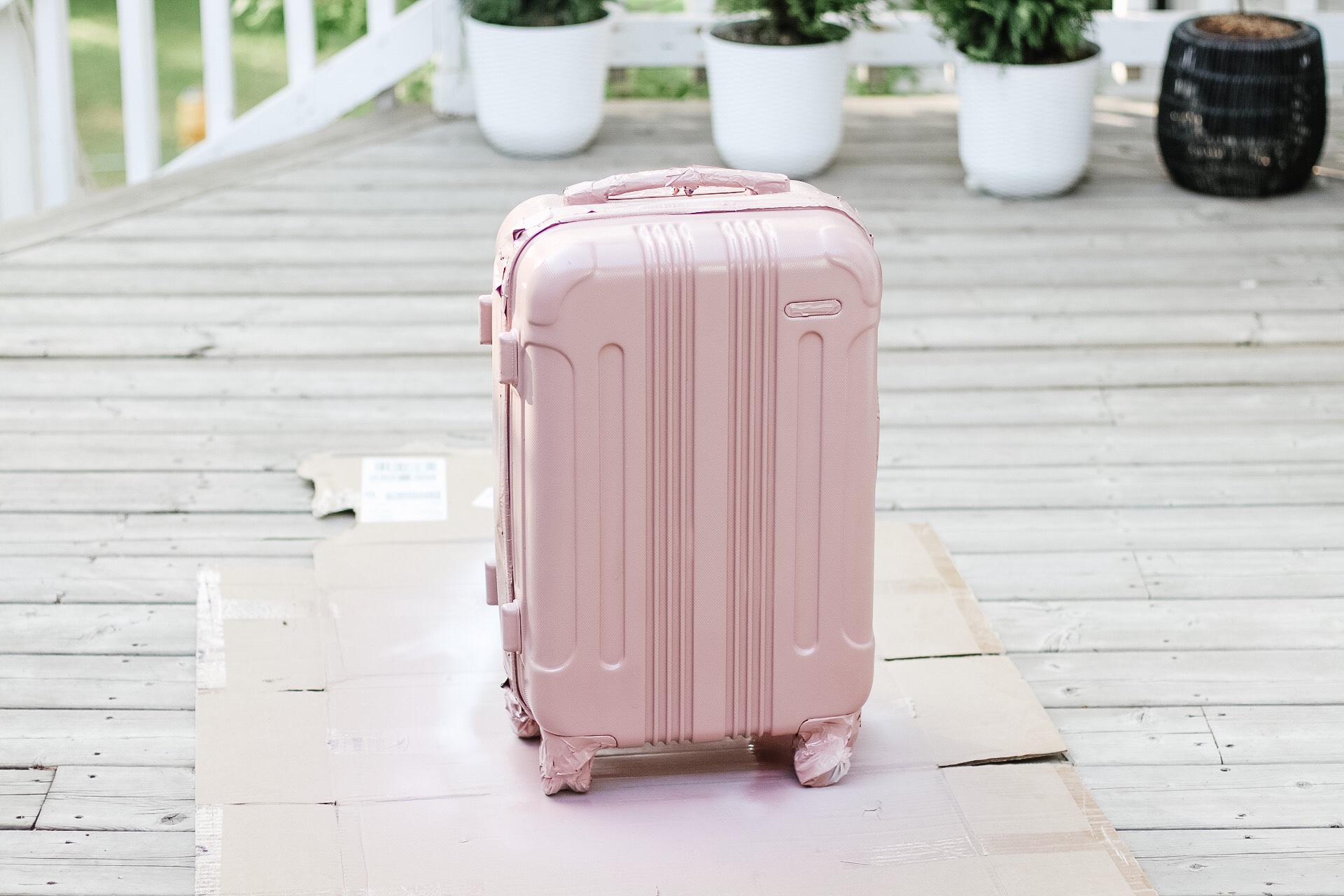 Tips On How To Inexpensively Decorate Your Carry On Rust Oleum